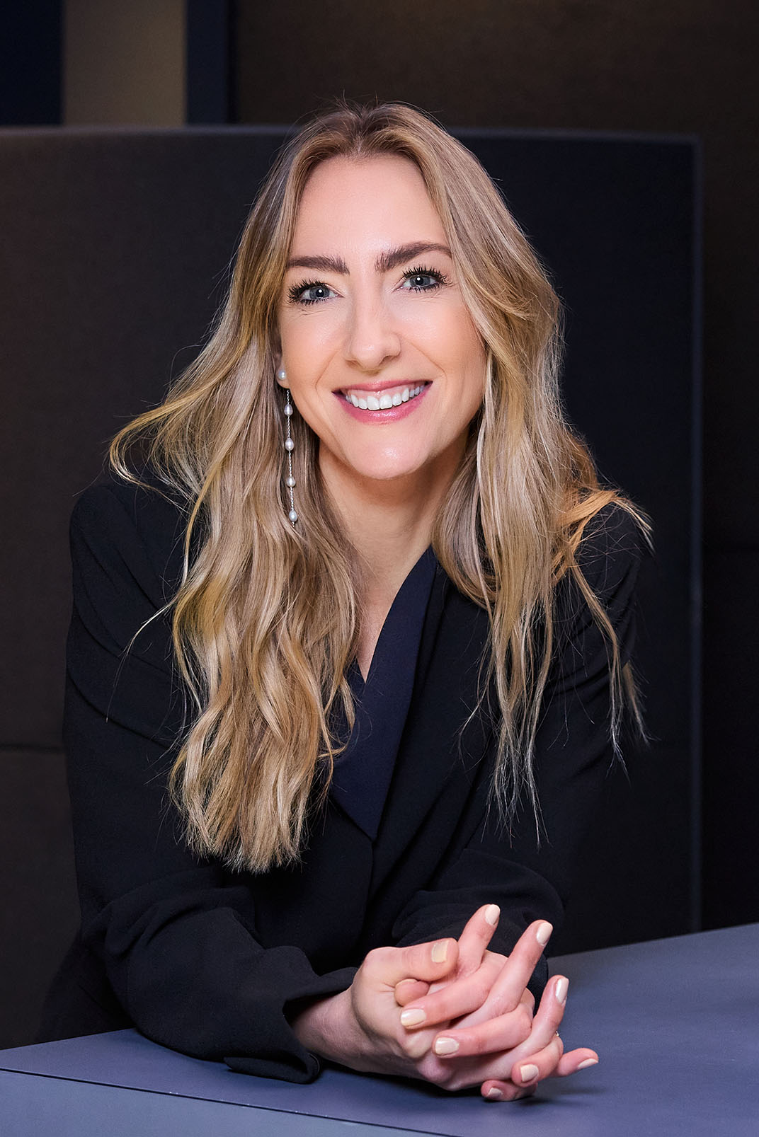 Portraitfoto von Sophie Degenfeld, Corporate Communication & Media Relations bei F/LIST